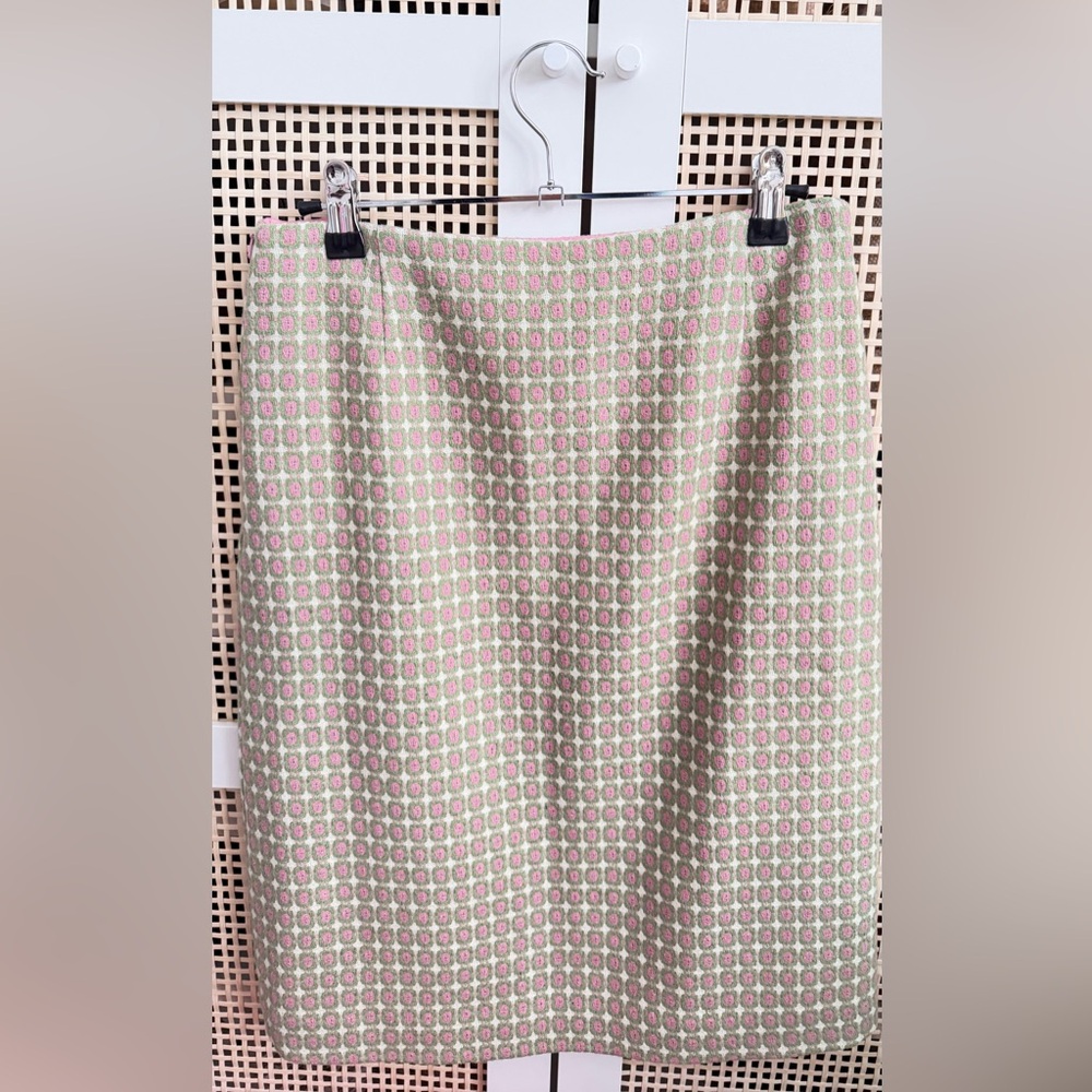 EUC Lilly Pulitzer Skirt Pink and Cream Women's Skirt. Size 12